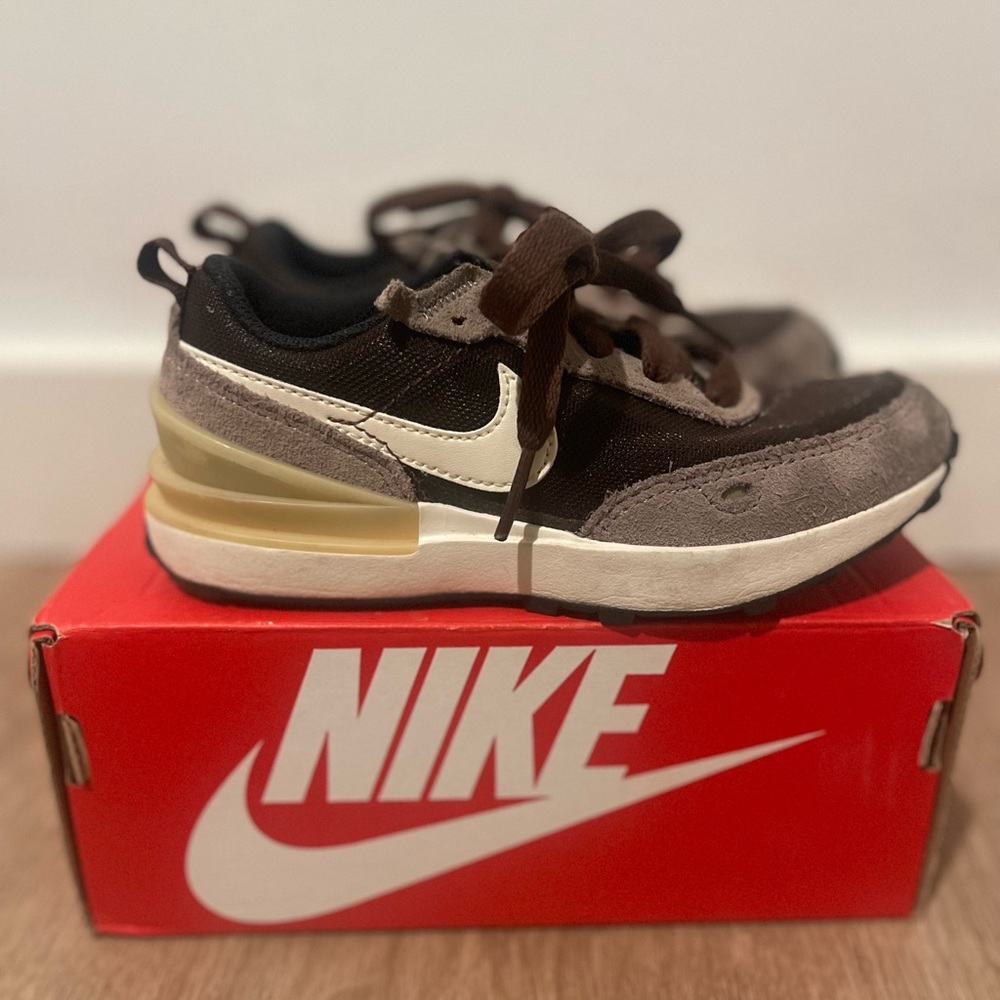 Chocolate and nude NIKE WAFFLE Sneakers 11C